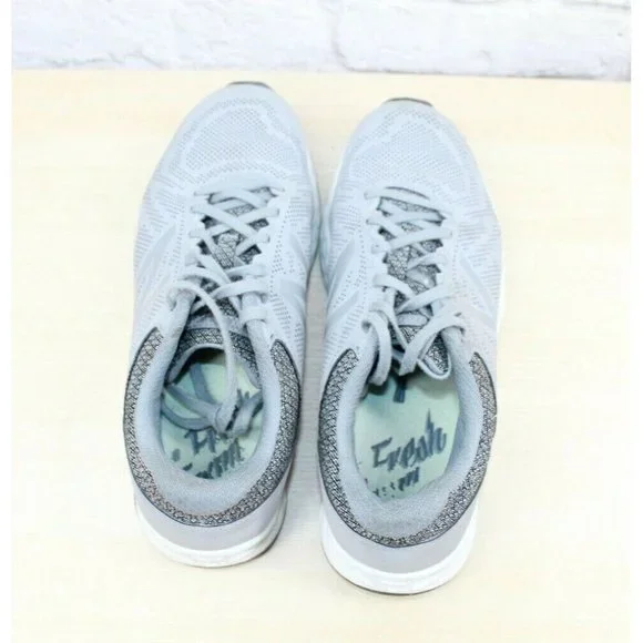 New Balance Gray Mesh Lightweight Athletic Running Sneakers Size 9.5 - Picture 6 of 9